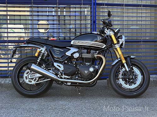 Triumph Speed Twin RS motorcycle rental